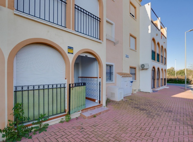 Resale - Apartment - Torrevieja - el paraiso