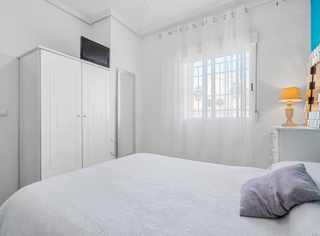 Resale - Apartment - La Mata