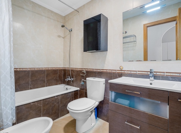 Resale - Apartment - La Mata