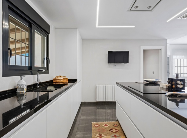 Resale - Villa - San Juan Alicante - Franc Espinós