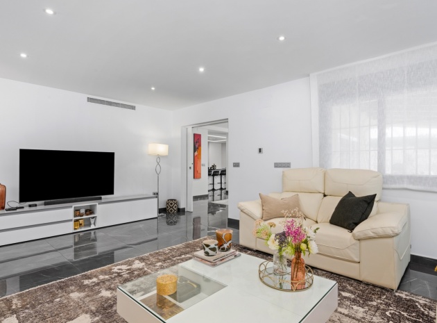 Resale - Villa - San Juan Alicante - Franc Espinós