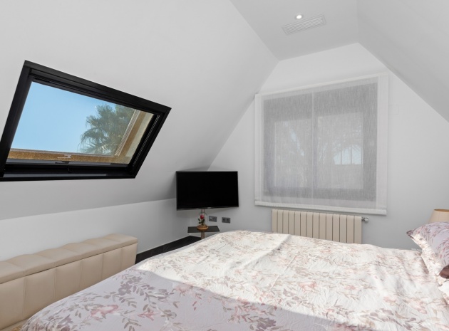 Resale - Villa - San Juan Alicante - Franc Espinós
