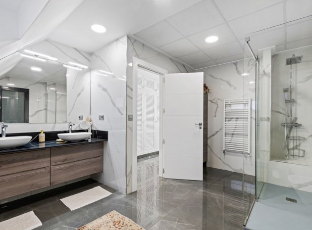 Resale - Villa - San Juan Alicante - Franc Espinós