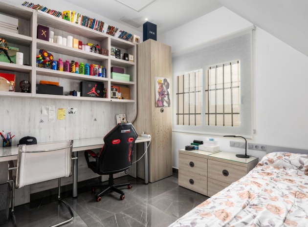 Resale - Villa - San Juan Alicante - Franc Espinós
