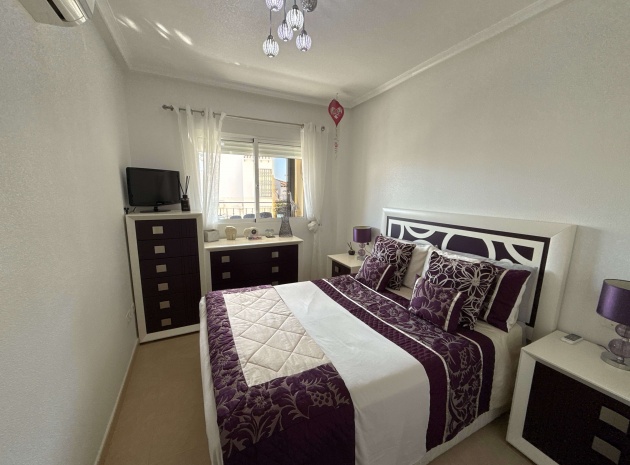 Resale - Apartment - Villamartin - jardin del alba