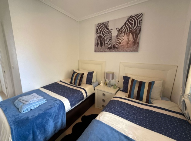 Resale - Apartment - Villamartin - jardin del alba