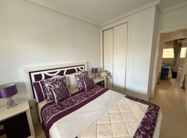 Resale - Apartment - Villamartin - jardin del alba