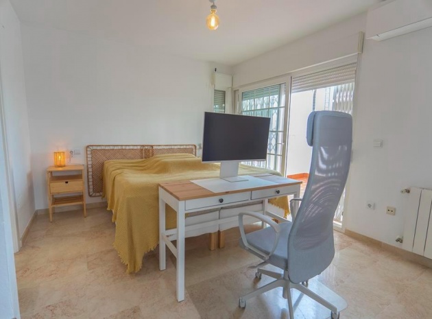 Resale - Villa - Villamartin - rioja