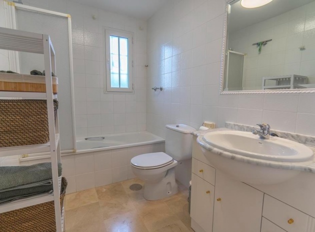 Resale - Villa - Villamartin - rioja