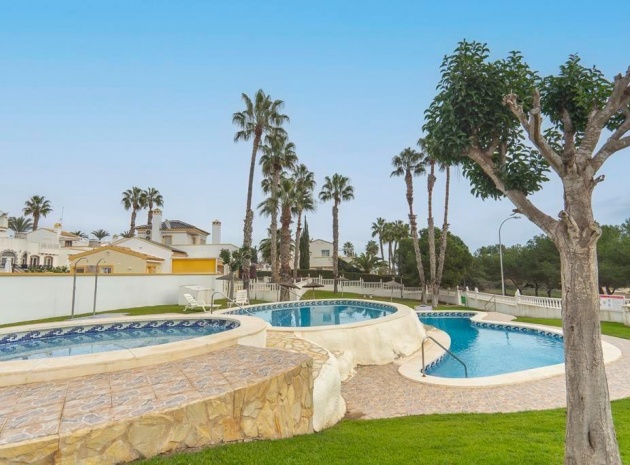 Resale - Villa - Villamartin - rioja