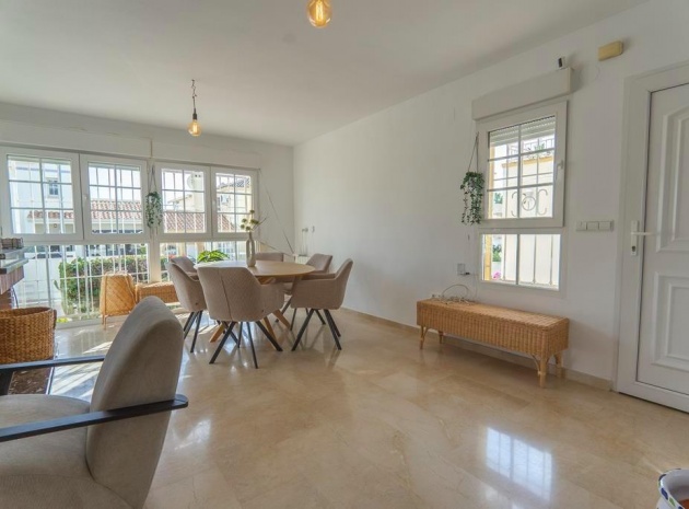 Resale - Villa - Villamartin - rioja