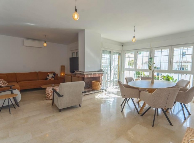 Resale - Villa - Villamartin - rioja