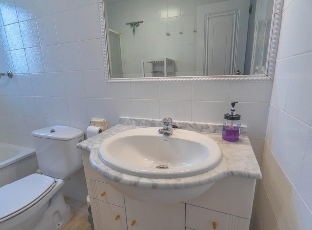 Resale - Villa - Villamartin - rioja