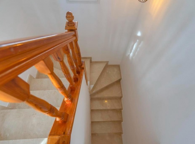 Resale - Villa - Villamartin - rioja