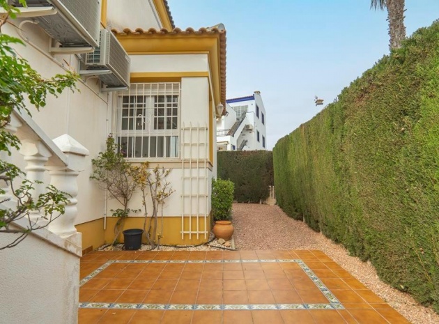Resale - Villa - Villamartin - rioja