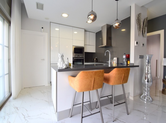 Resale - Villa - Orihuela Costa - Villamartin