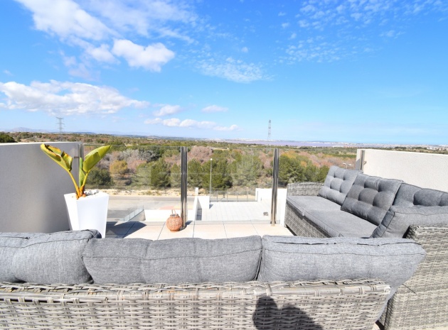 Resale - Villa - Orihuela Costa - Villamartin