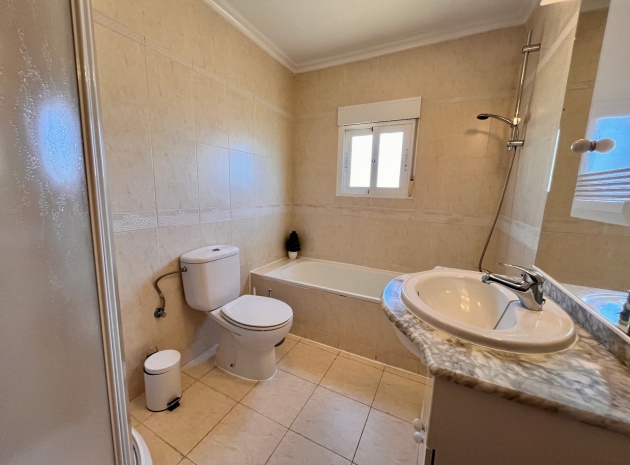 Resale - Villa - Cabo Roig - la regia