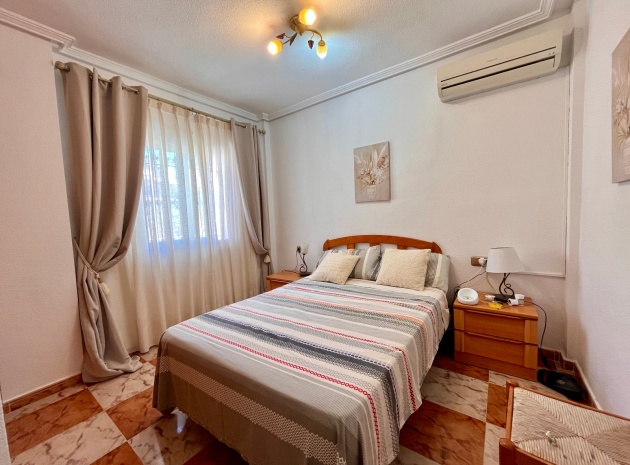 Resale - Villa - Cabo Roig - la regia