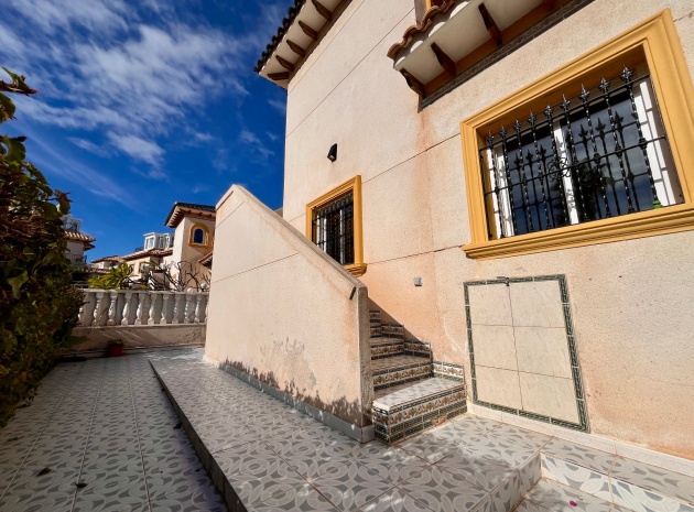 Resale - Villa - Cabo Roig - la regia