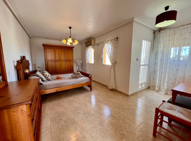 Resale - Villa - Cabo Roig - la regia