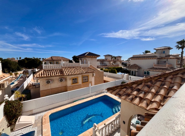 Resale - Villa - Cabo Roig - la regia