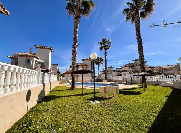 Resale - Villa - Cabo Roig - la regia