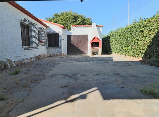 Resale - Villa - Punta Prima - beachside punta prima