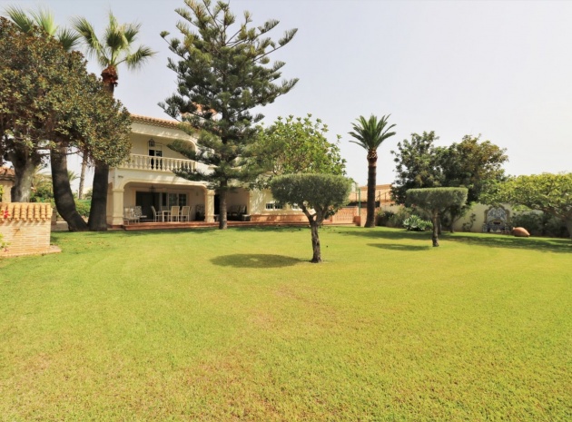 Återförsäljning - Villa - Cabo Roig