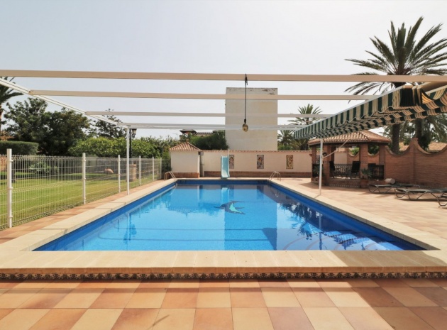Återförsäljning - Villa - Cabo Roig