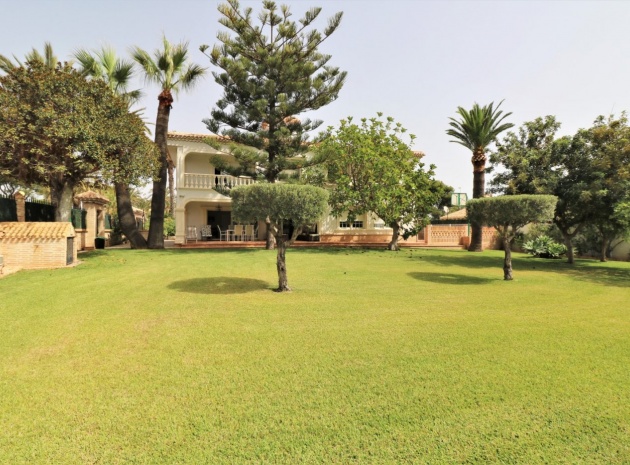 Återförsäljning - Villa - Cabo Roig