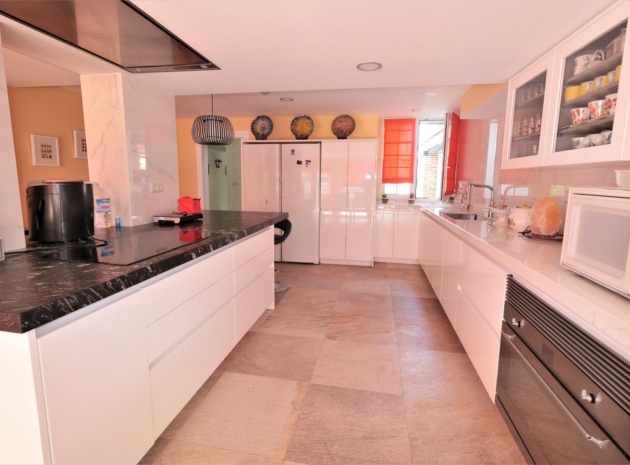 Återförsäljning - Villa - Cabo Roig