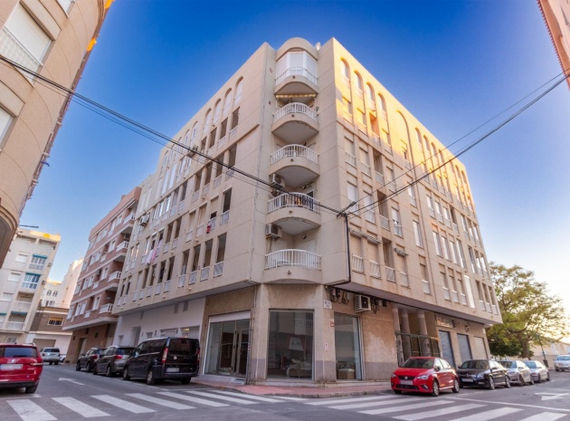 Resale - Apartment - Torrevieja - Beachside Torrevieja
