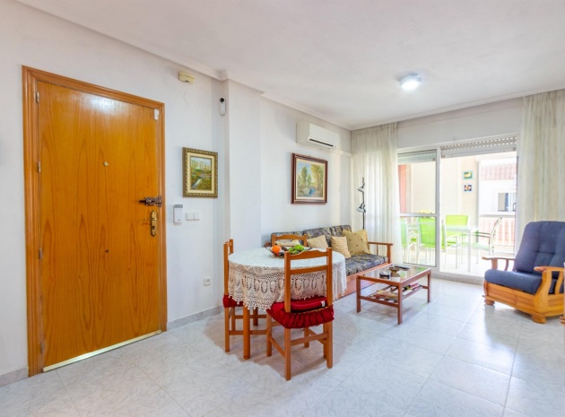Resale - Apartment - Torrevieja - Beachside Torrevieja