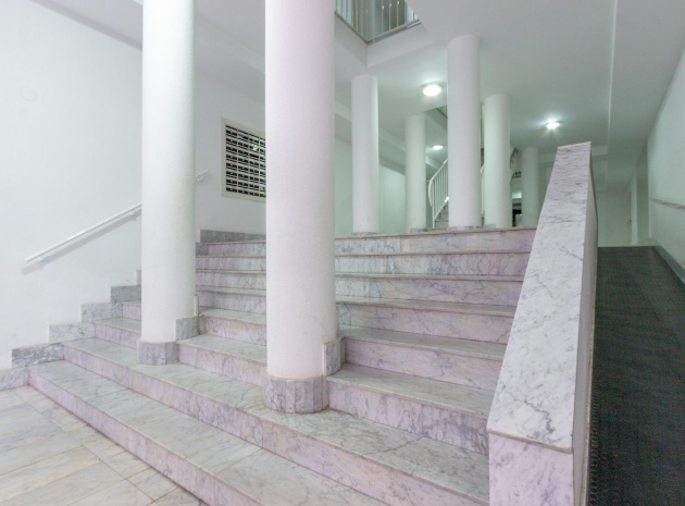 Resale - Apartment - Torrevieja - Beachside Torrevieja