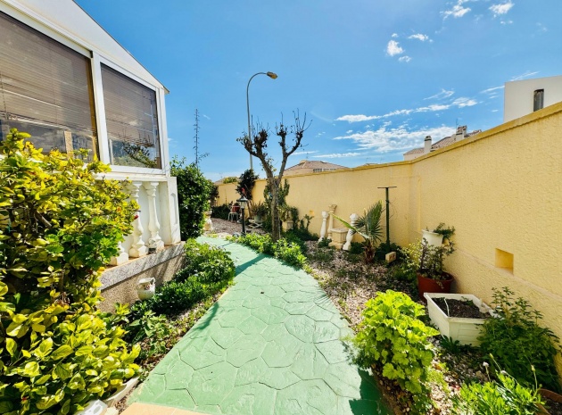 Resale - Villa - La Florida  - Al Andalus