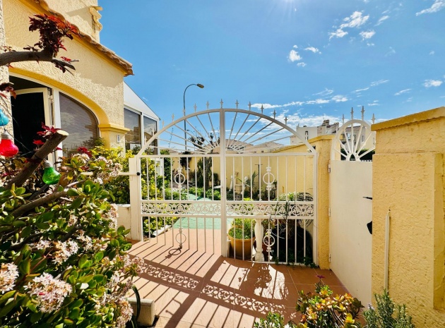 Resale - Villa - La Florida  - Al Andalus
