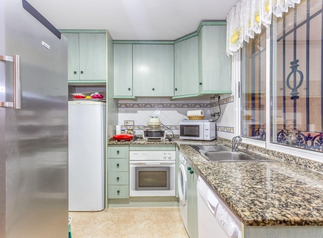Resale - Villa - La Florida  - Al Andalus