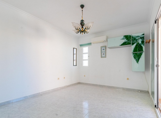 Resale - Apartment - Torrevieja - Torreblanca