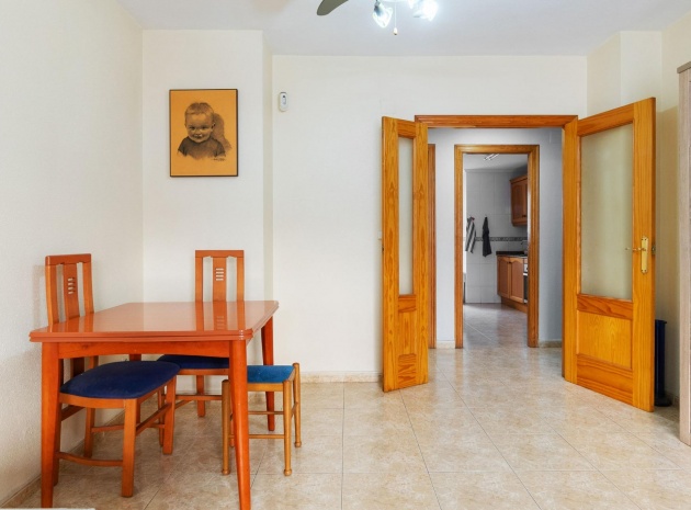 Resale - Apartment - Torrevieja - Acequion