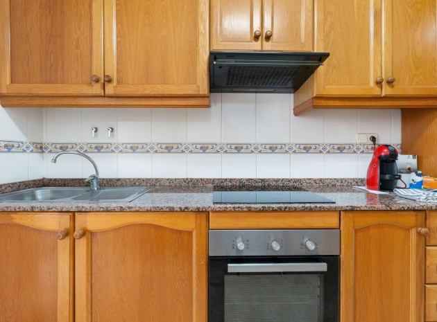 Resale - Apartment - Torrevieja - Acequion