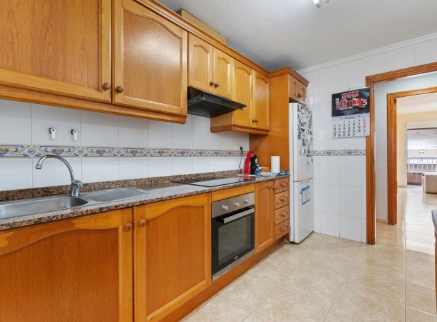 Resale - Apartment - Torrevieja - Acequion