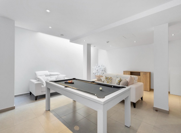Resale - Villa - Torrevieja - Nueva Torrevieja