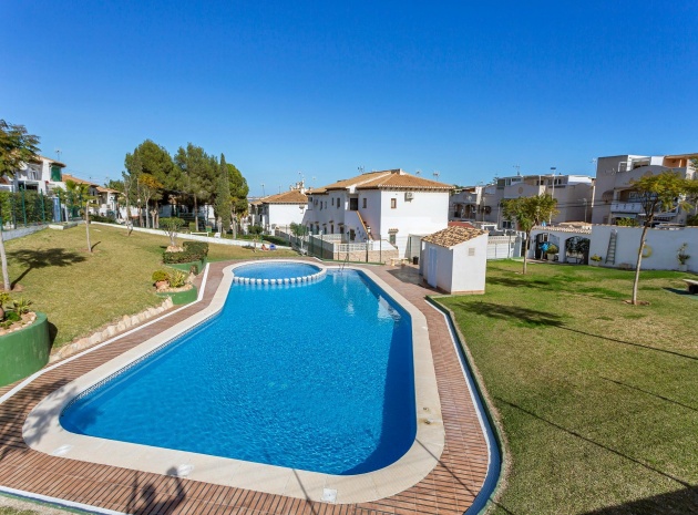 Resale - Bungalow - Los Balcones - lago jardin
