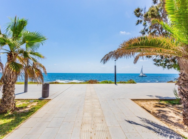Resale - Bungalow - Los Balcones - lago jardin