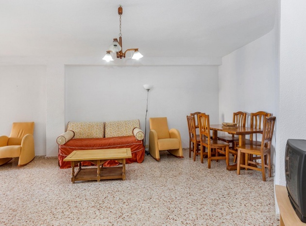 Resale - Apartment - Torrevieja - Playa de los Locos