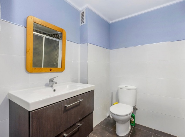 Resale - Apartment - Torrevieja - Playa de los Locos