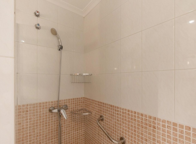 Resale - Apartment - Torrevieja - Nueva Torrevieja