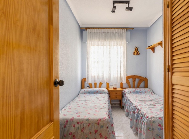 Resale - Apartment - Torrevieja - Nueva Torrevieja