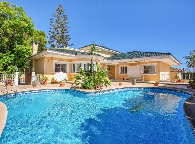 Resale - Villa - Torrevieja - torreta
